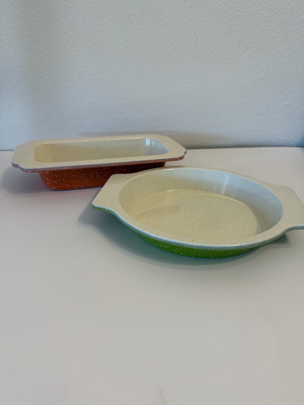 Gibson Color splash Imbue nonstick Baking Dishes - Green and Orange
